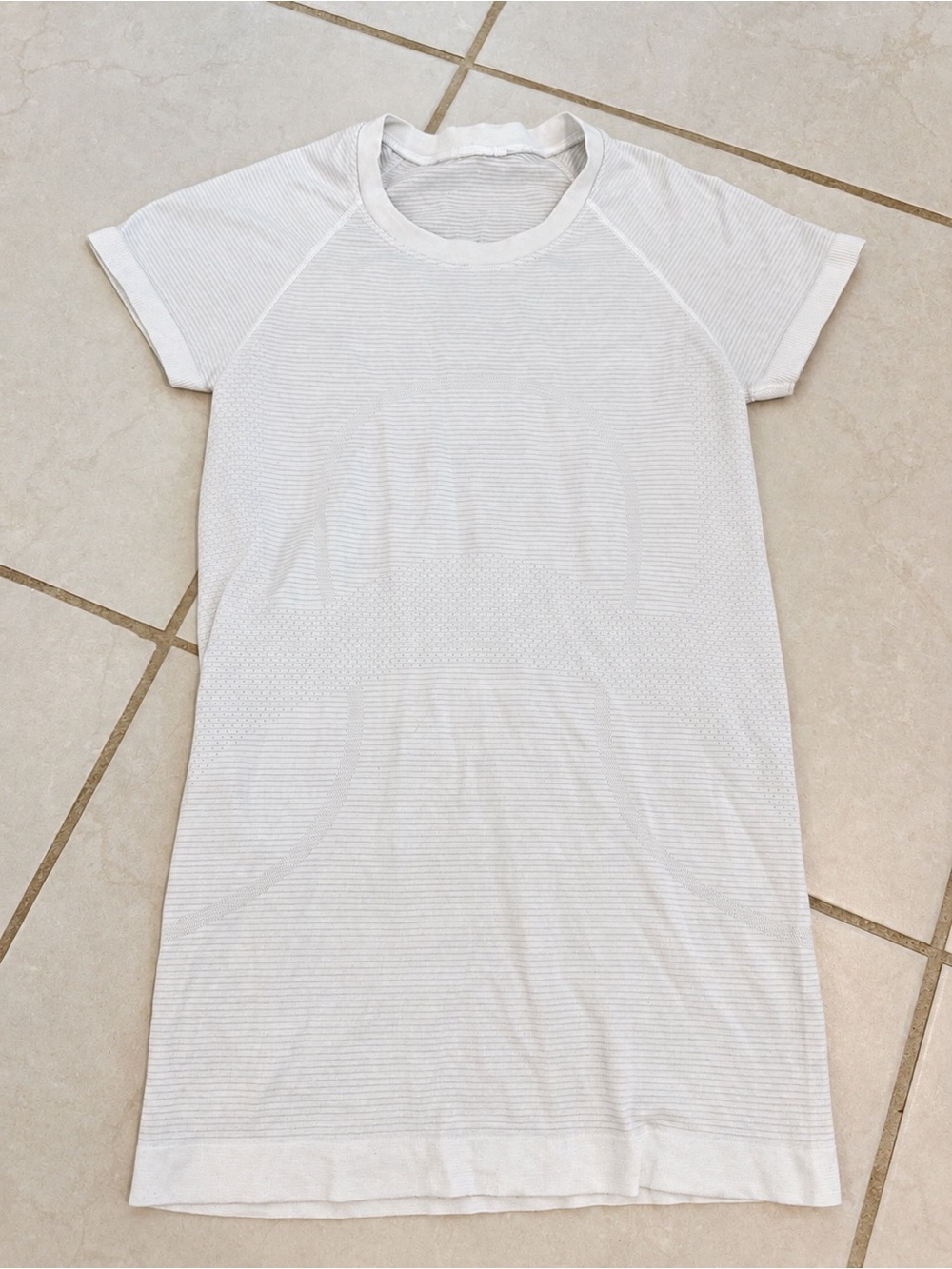 Lululemon white swiftly tee
